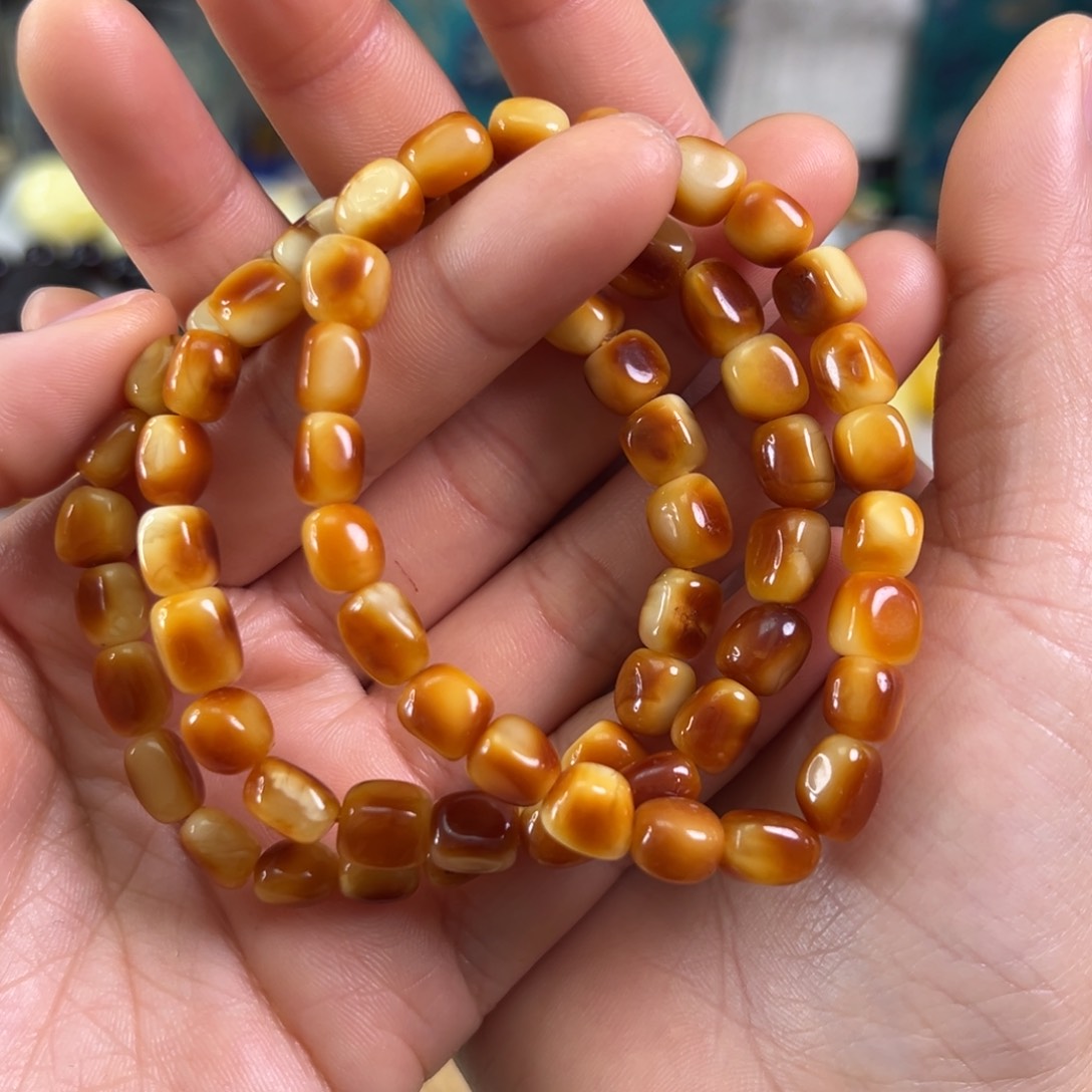 蜜蜡裸石未镶嵌多样性发一条