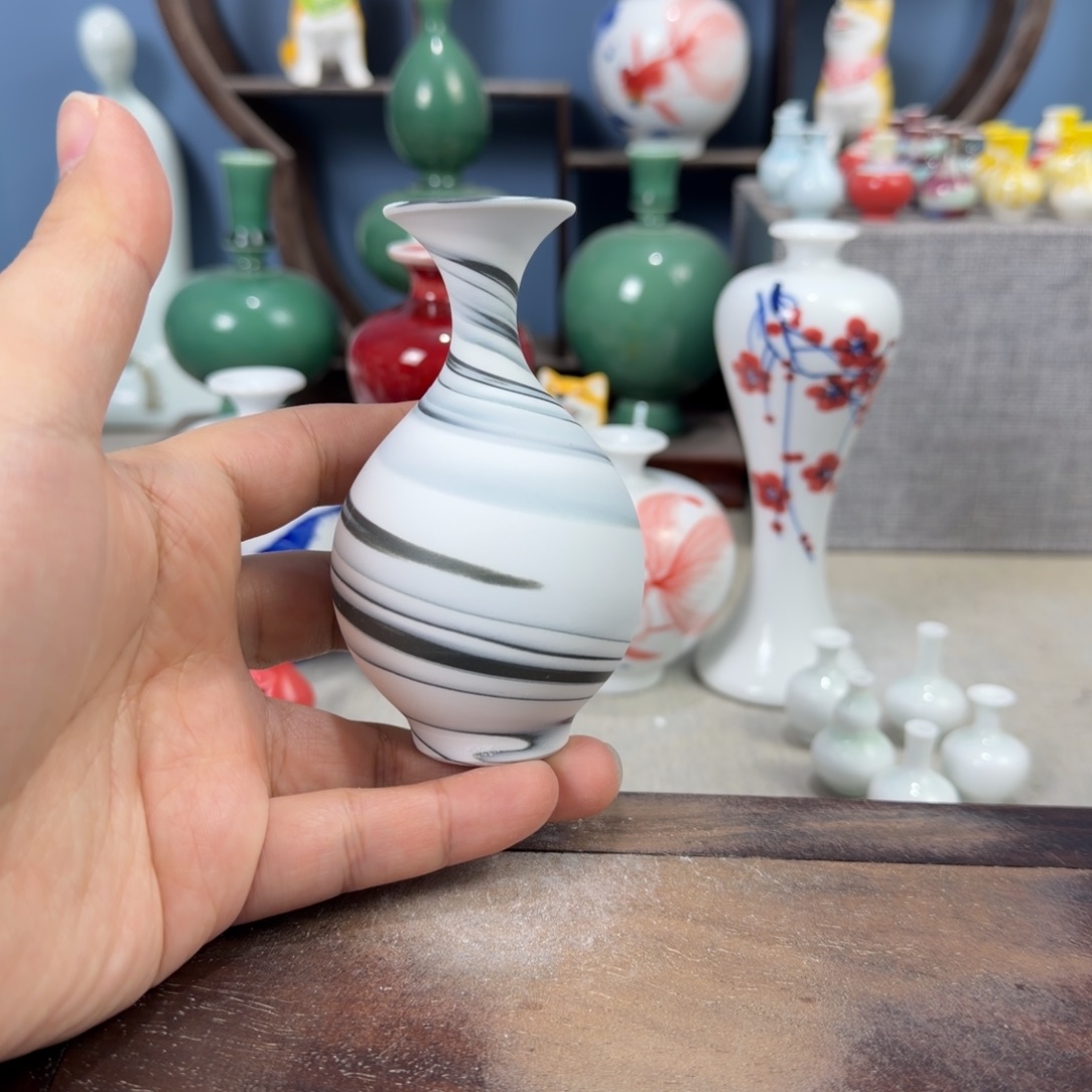 陶瓷手工小花器摆件