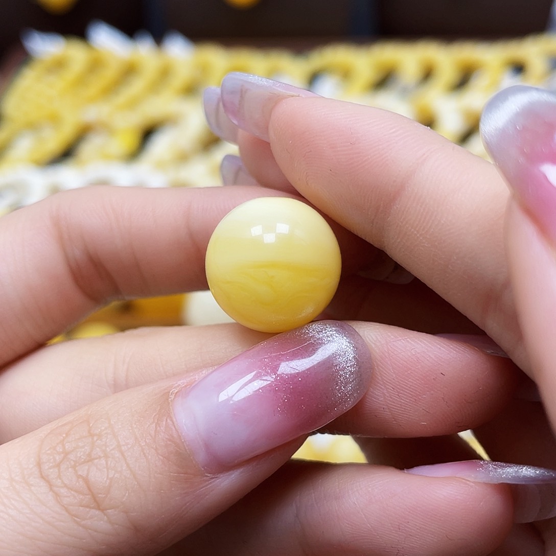 蜜蜡裸石未镶嵌圆珠15.8mm福利