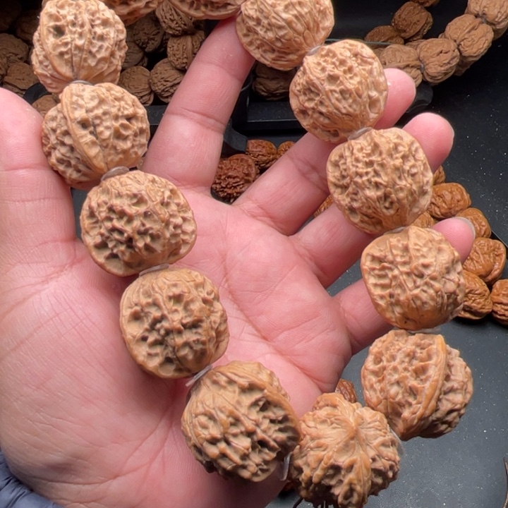 文玩核桃吊坠3野生