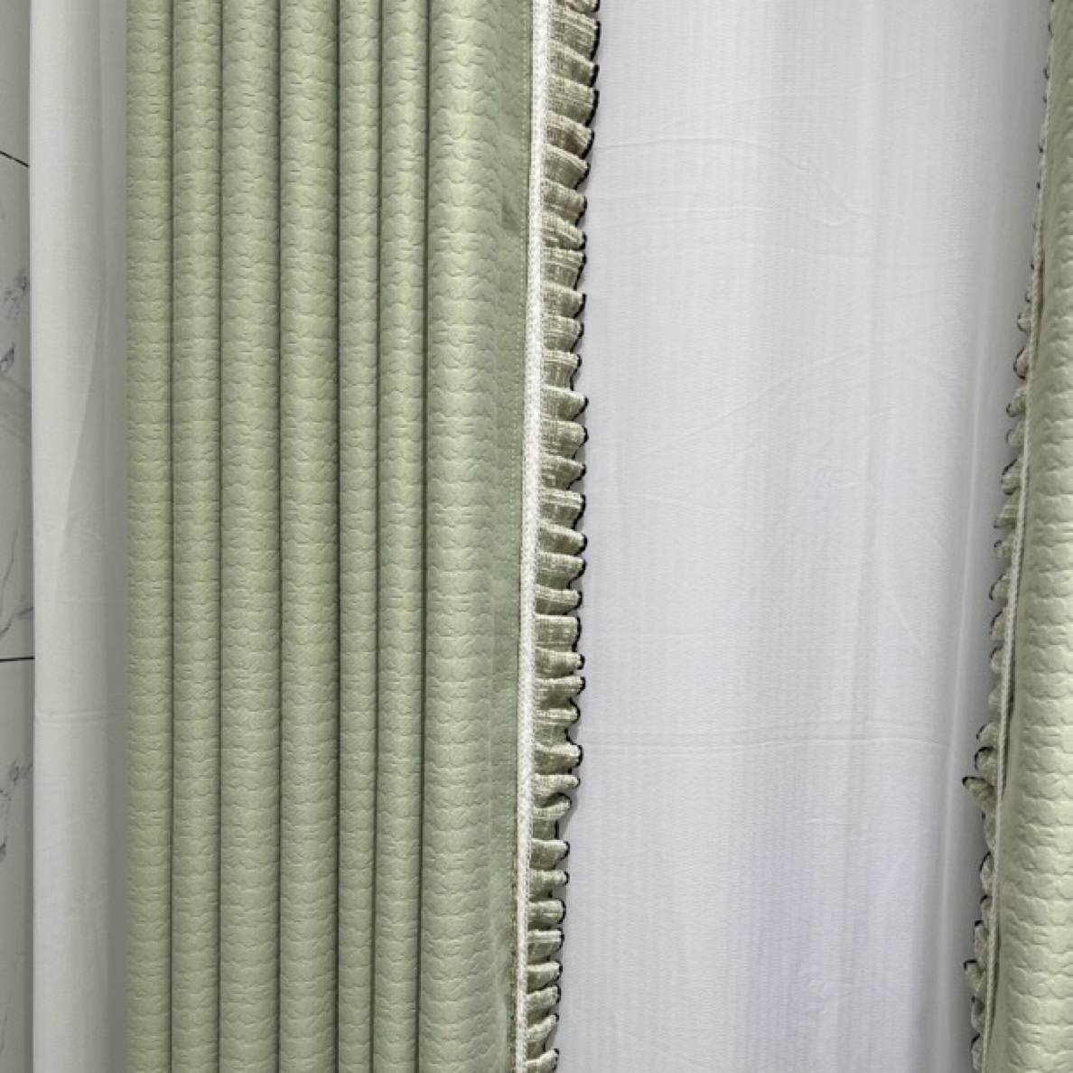 抹茶绿花边成品窗帘高度2.7米