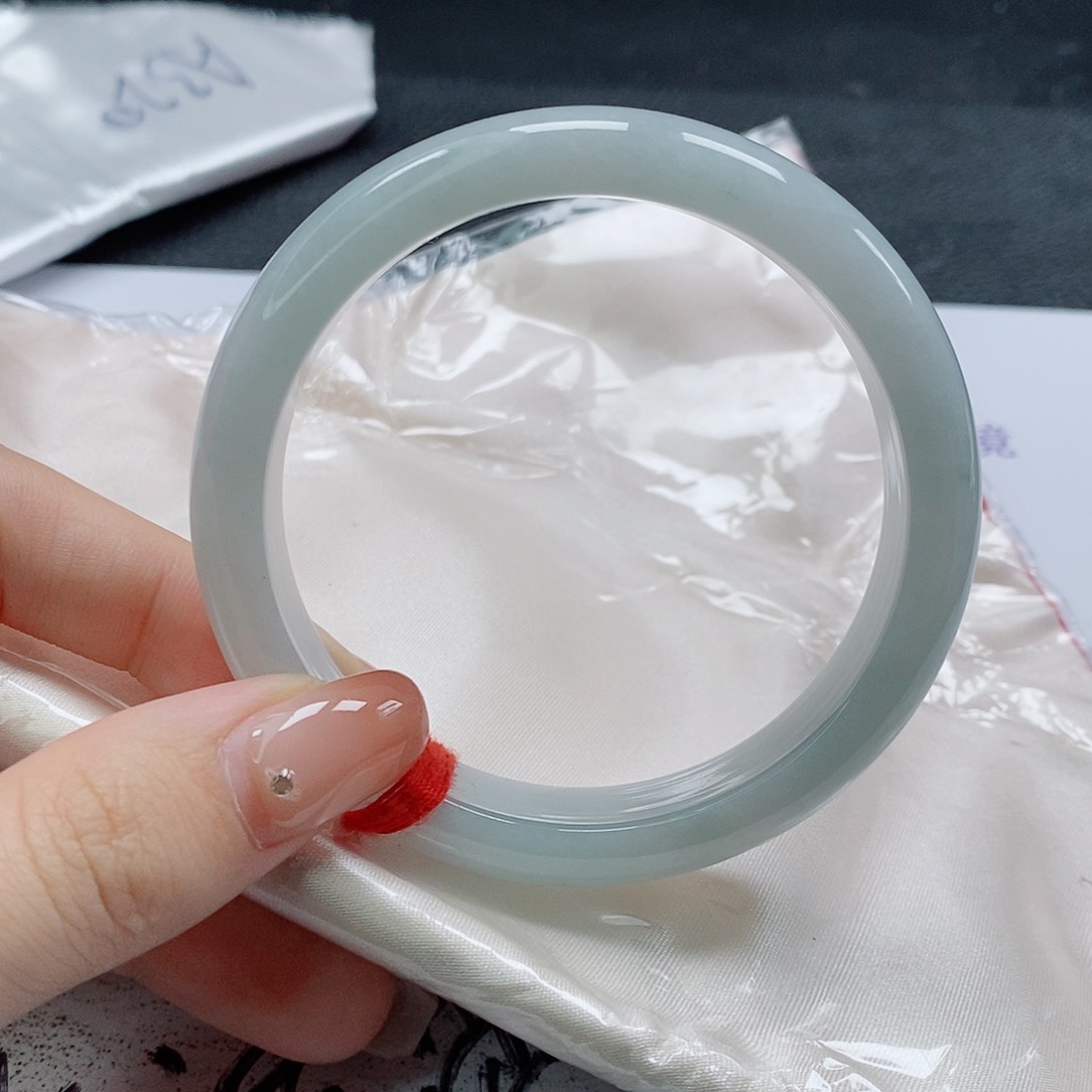 【闪购商品】未镶嵌手镯翡翠郭**?517号