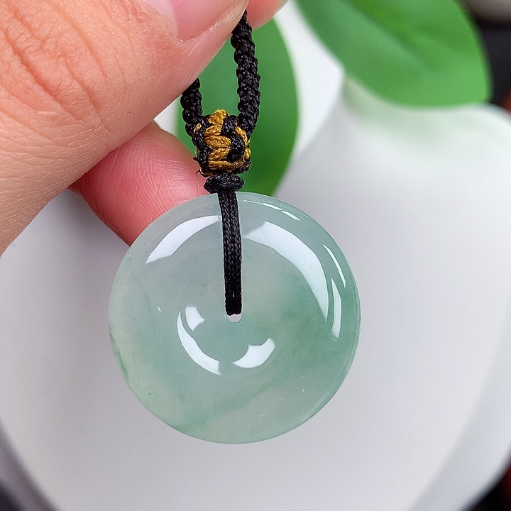 颈饰未镶嵌翡翠平安扣 25.6x6.1mm