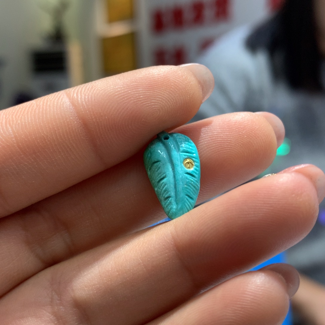 绿松石配饰未镶嵌