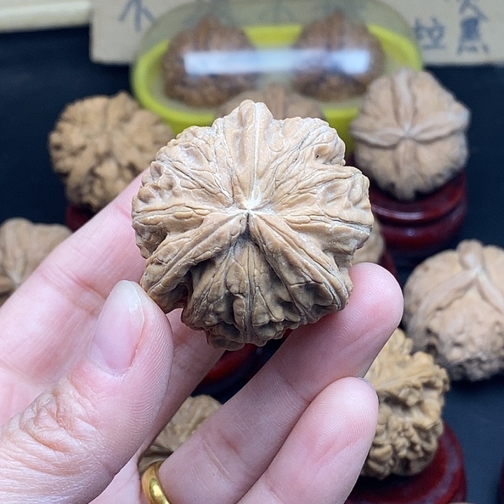 好***了吊坠文玩核桃瑕疵单只不退不换