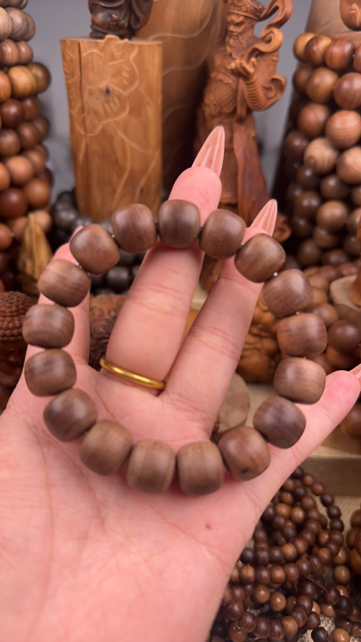 印度正区迈索尔老山檀12*13老型单圈