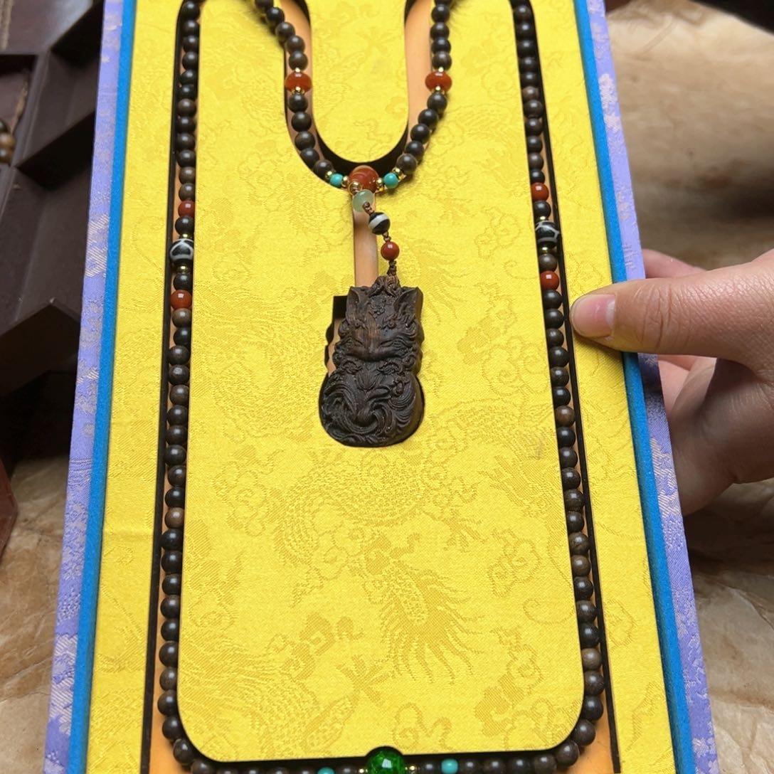 大叶紫檀（黑酸枝木类）