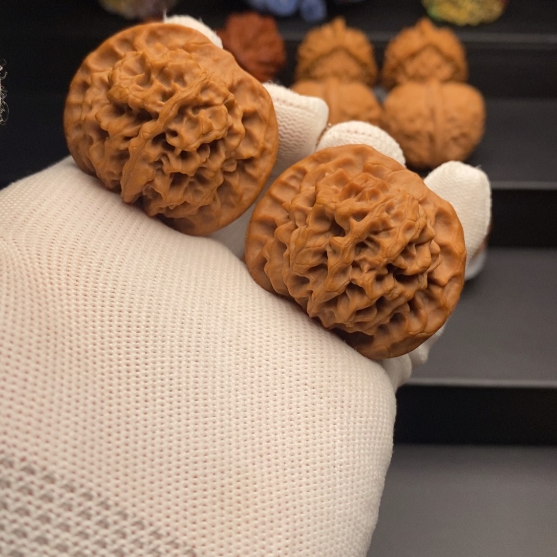 就***个文玩核桃把件43+秦闷