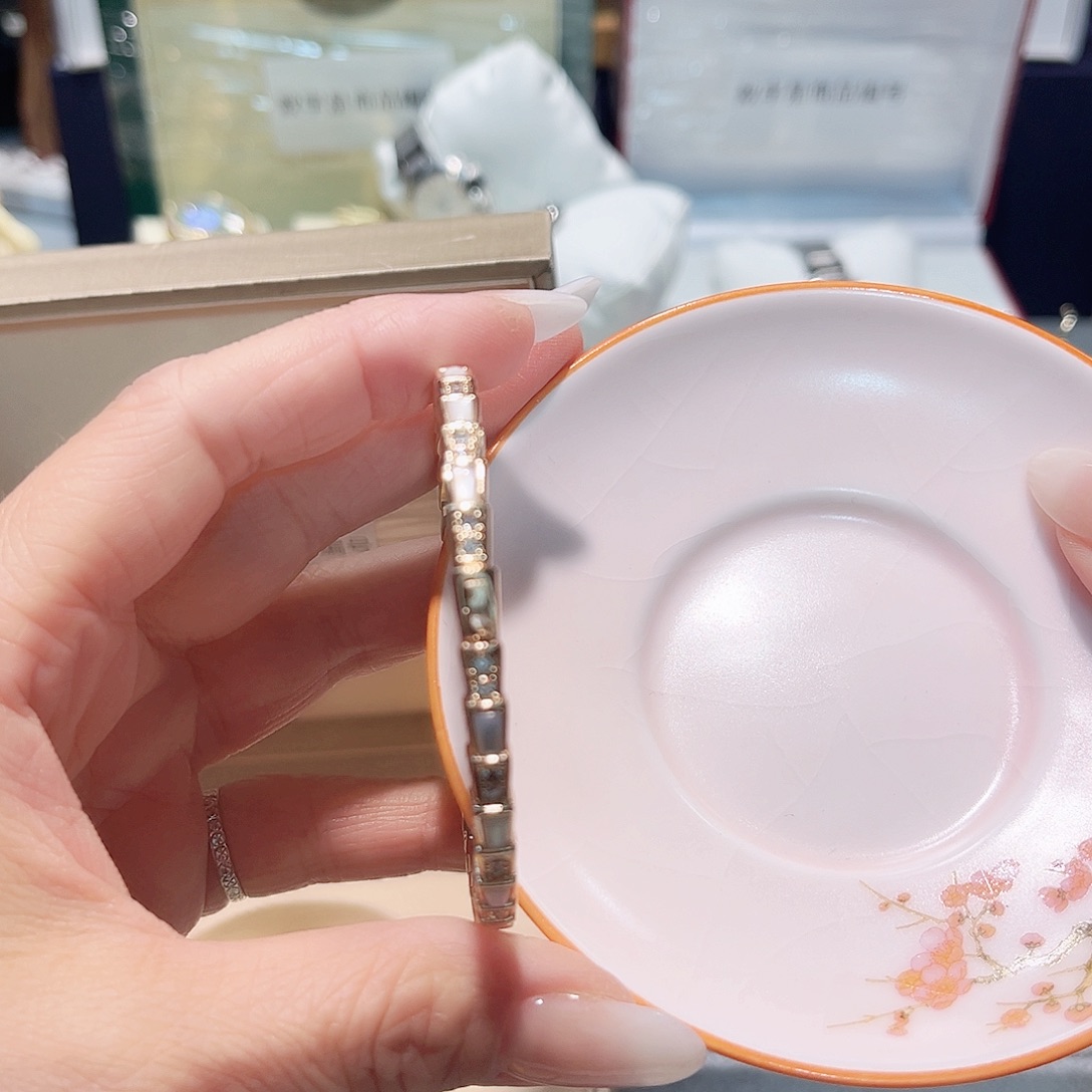 瓷片lllvtjlutlllllooloyoy