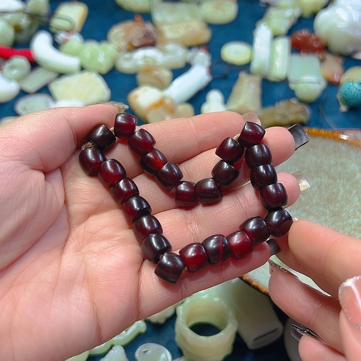 玛瑙/玉髓颈饰未镶嵌