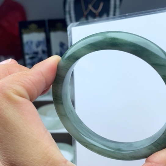 石英质玉（金丝玉）手镯未镶嵌