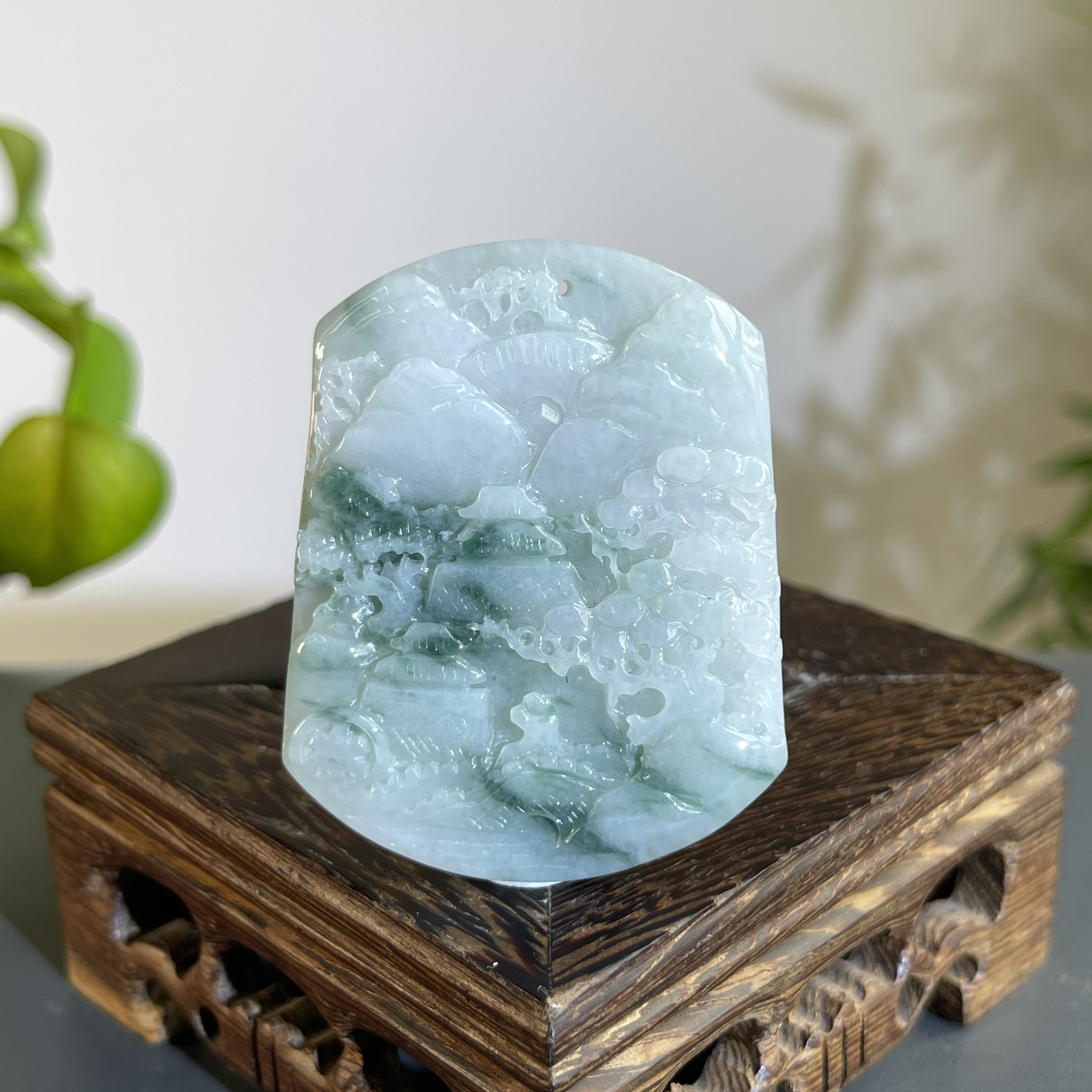 JCW06-23 天然缅甸翡翠A货 山水牌