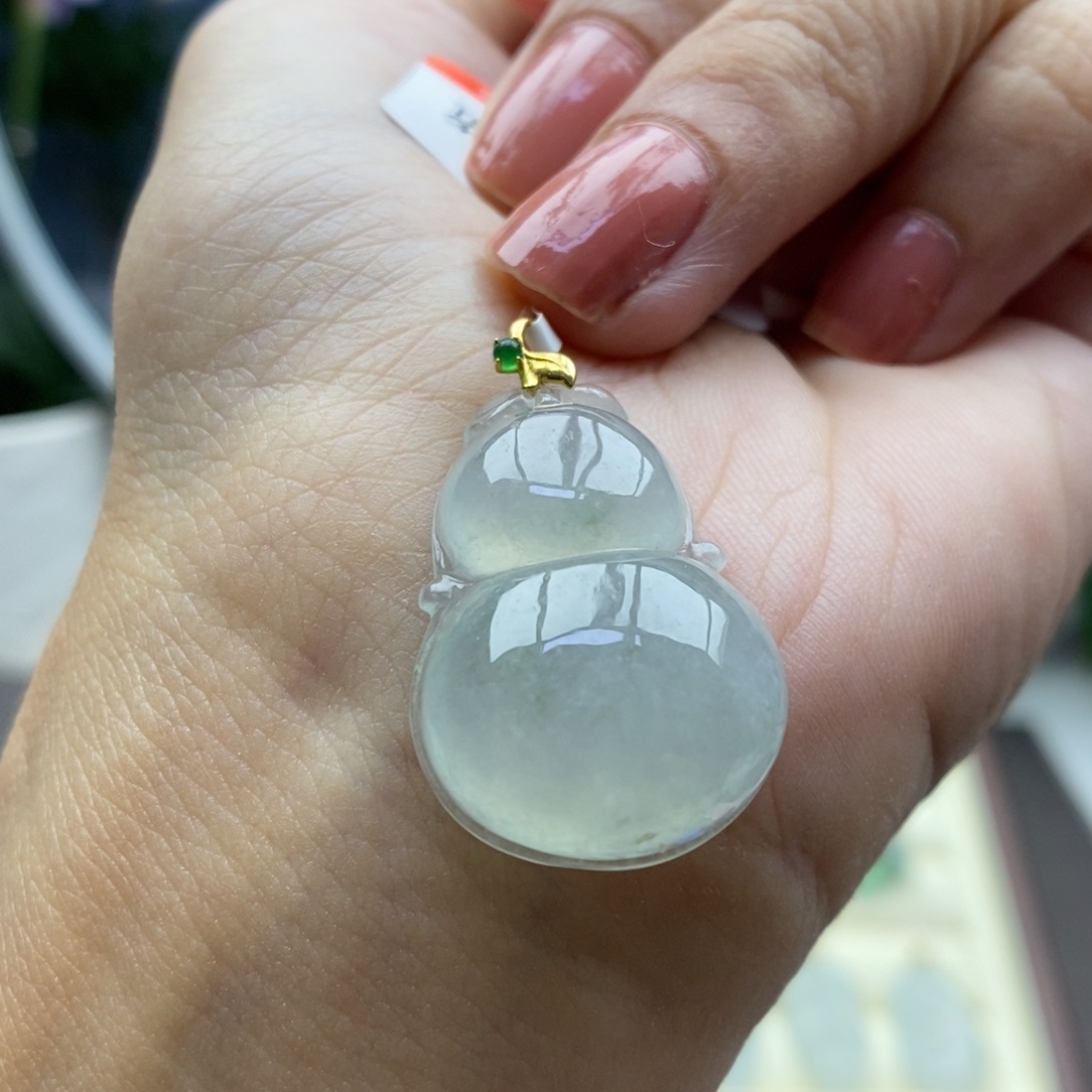 颈饰18K金镶嵌翡翠吊坠43