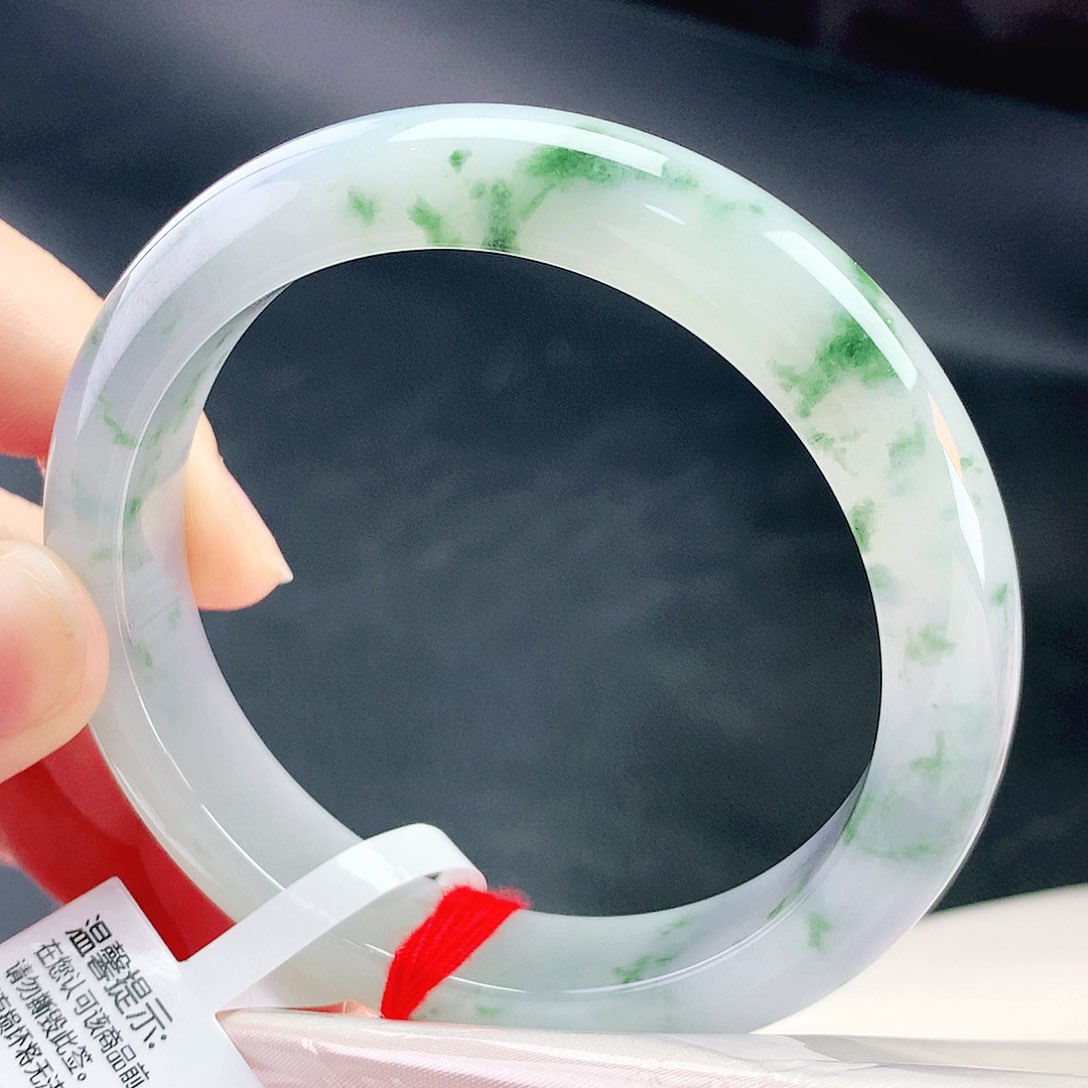 未镶嵌手镯翡翠57圈