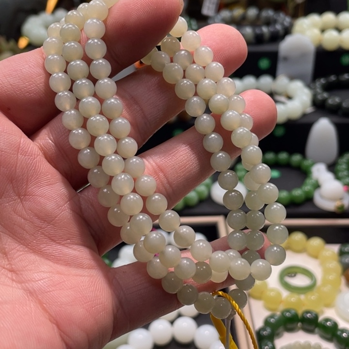 和田玉未镶嵌手串