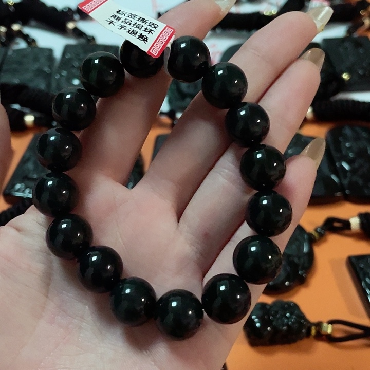 翡翠颈饰未镶嵌用****3