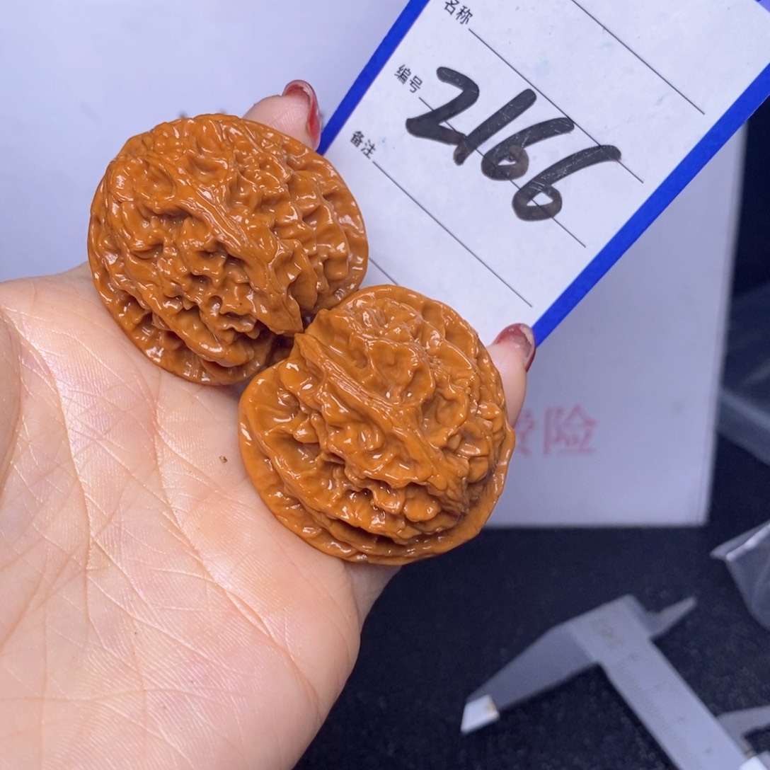 文玩核桃把件2166/39苹果园