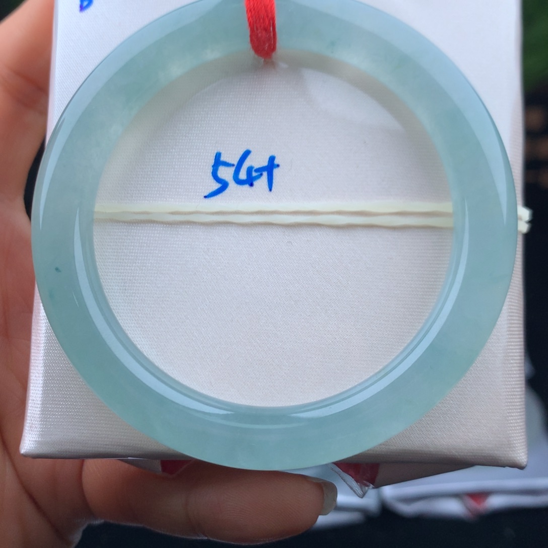 翡翠手镯未镶嵌手镯