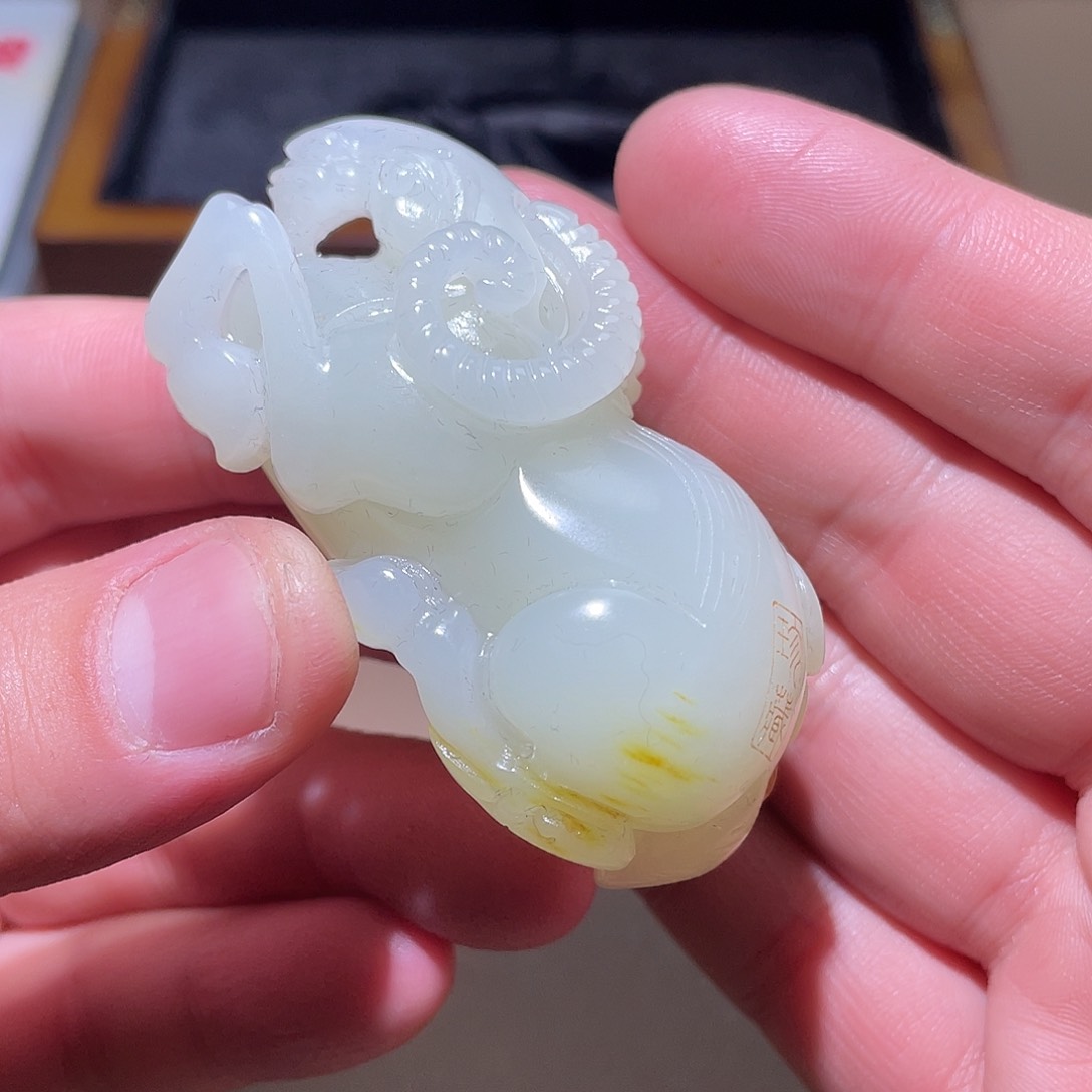 和田玉颈饰未镶嵌Z6