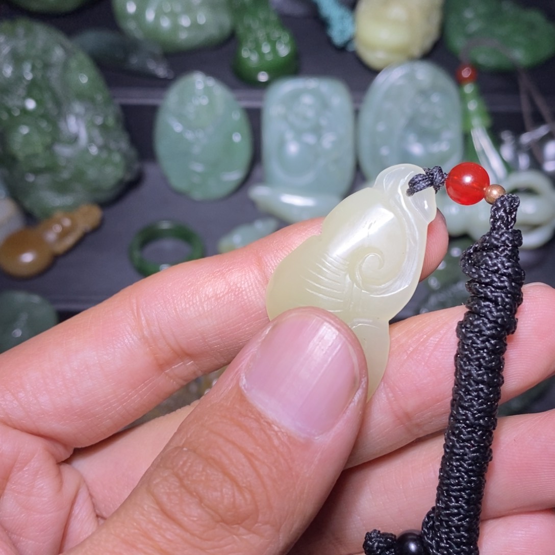 颈饰未镶嵌和田玉