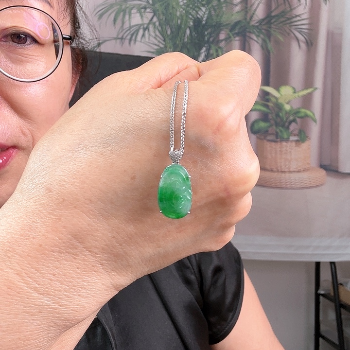 翡翠颈饰18K金镶嵌吉祥如意