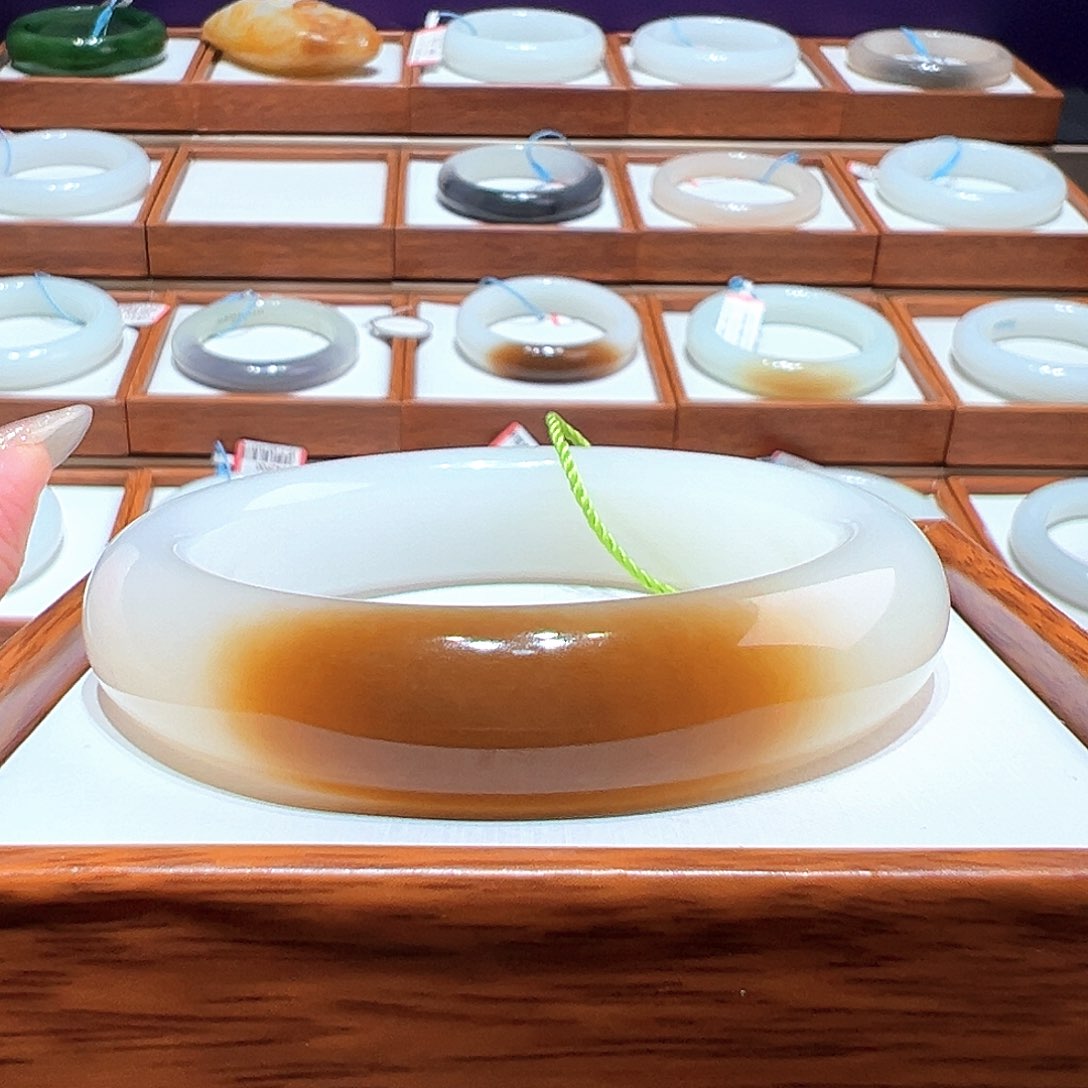 和田玉手镯57:58未镶嵌