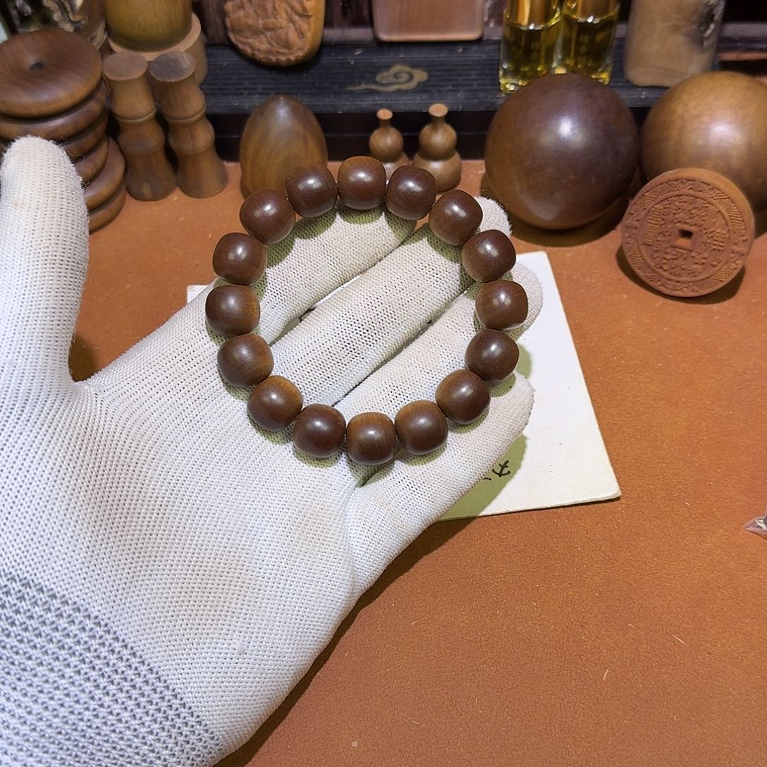 檀香木百年老山檀1314×16颗黑横沉