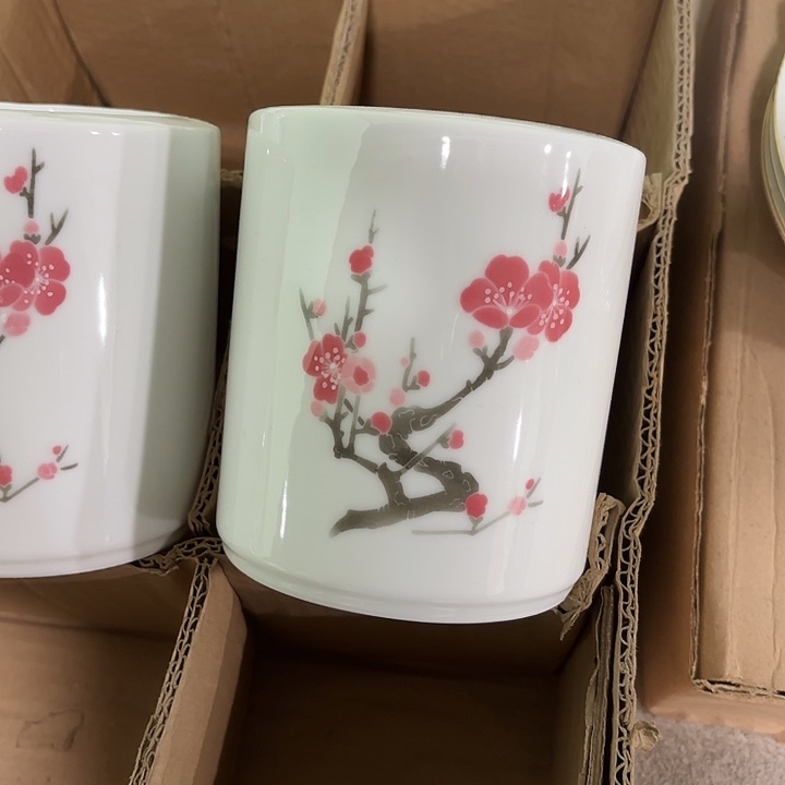 陶梅花，笔筒，笔筒，笔筒，笔筒笔