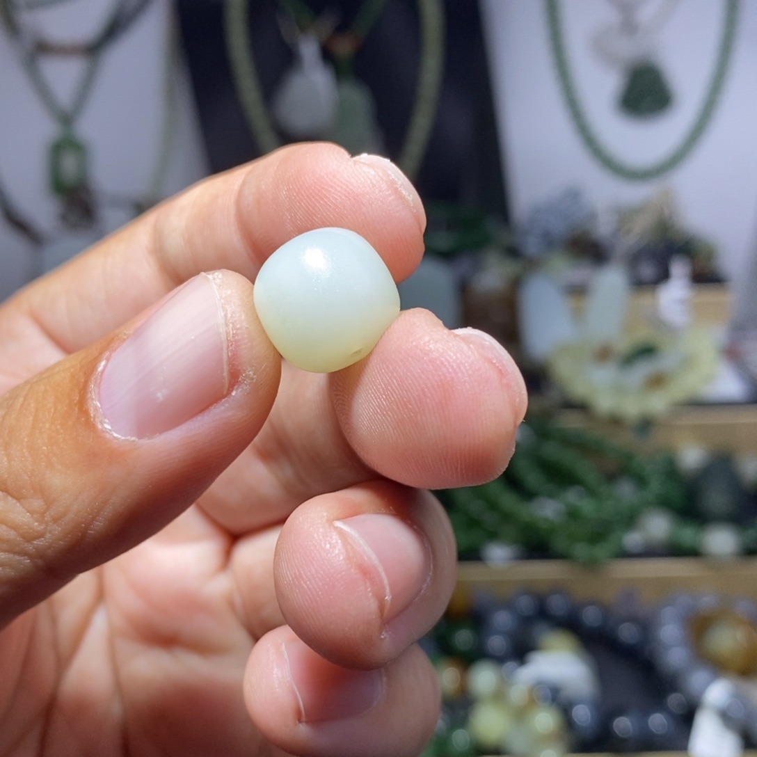 安***扬和田玉未镶嵌手链