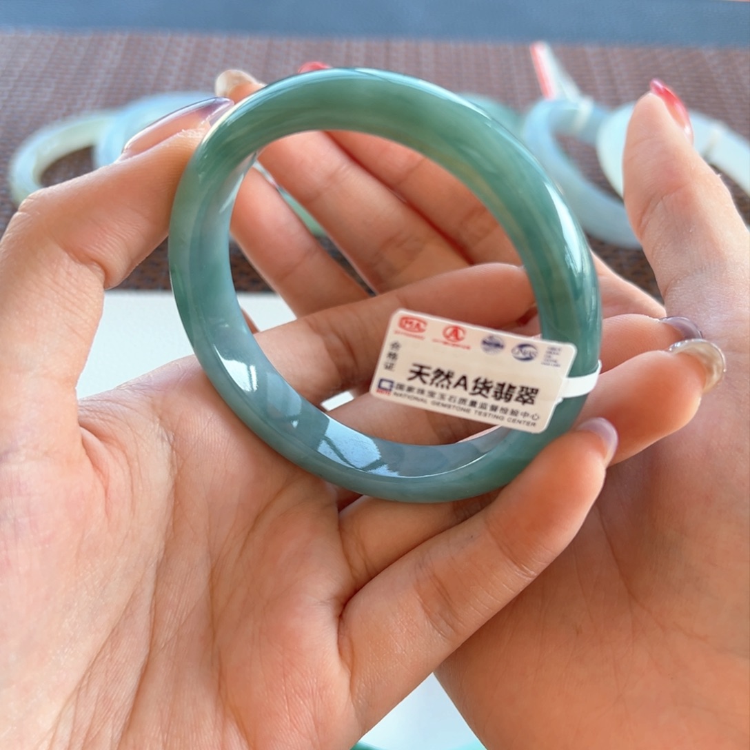 翡翠手镯未镶嵌10号 54.6