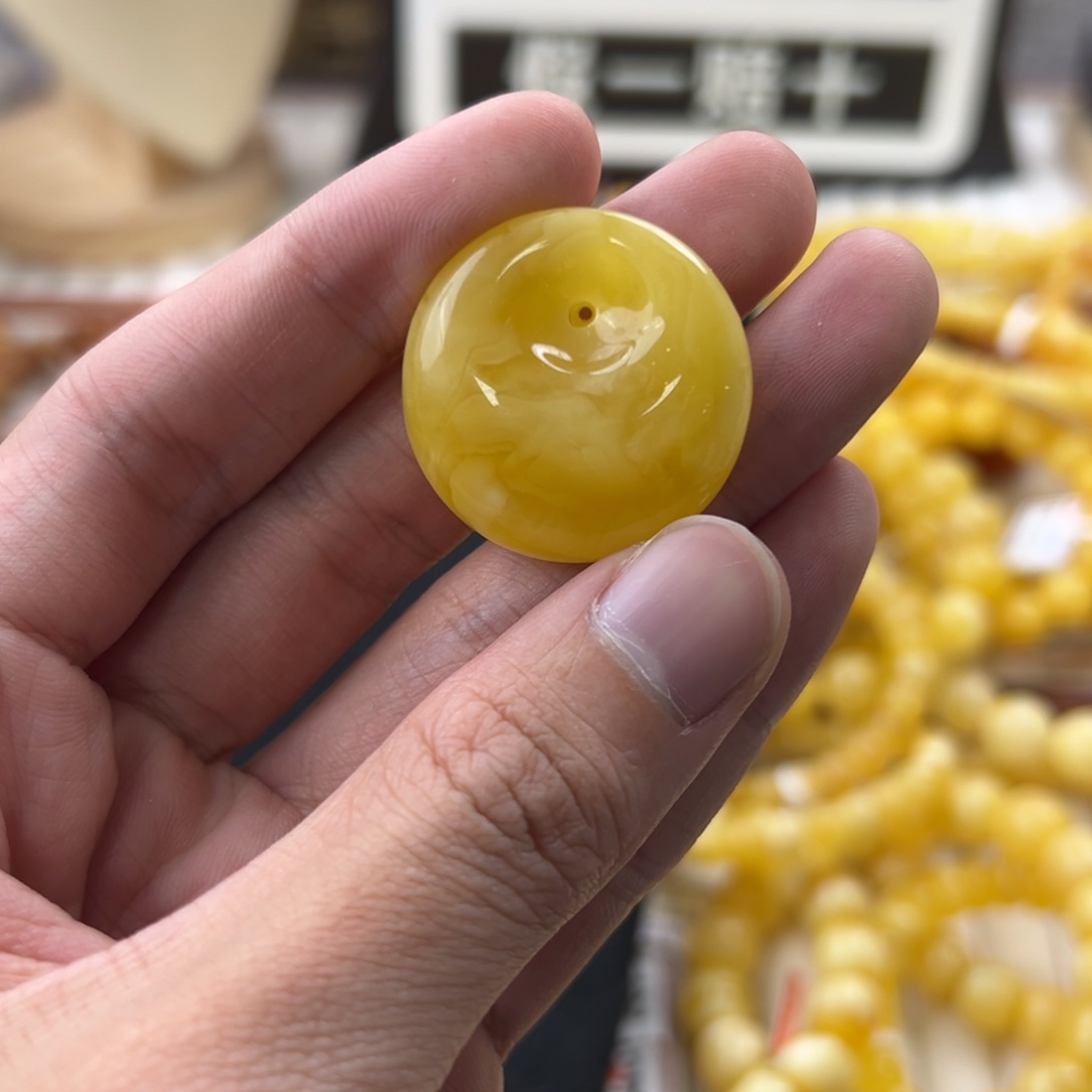 琥珀珠宝奇石未镶嵌