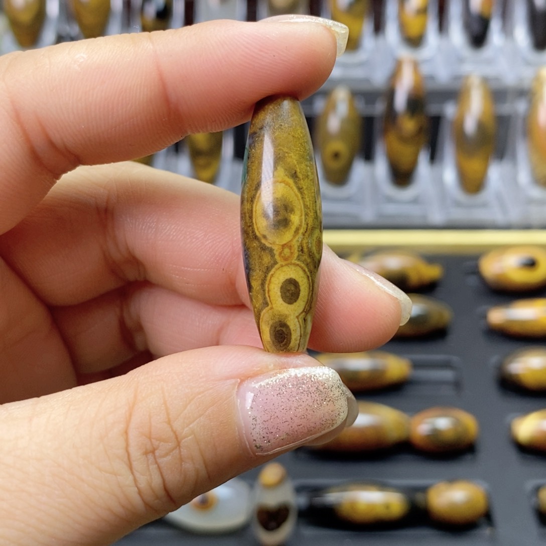 玛瑙/玉髓颈饰合金