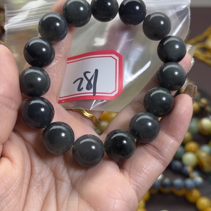 蛇纹石玉未镶嵌手链