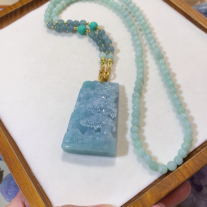 翡翠未镶嵌颈饰翡翠吊坠