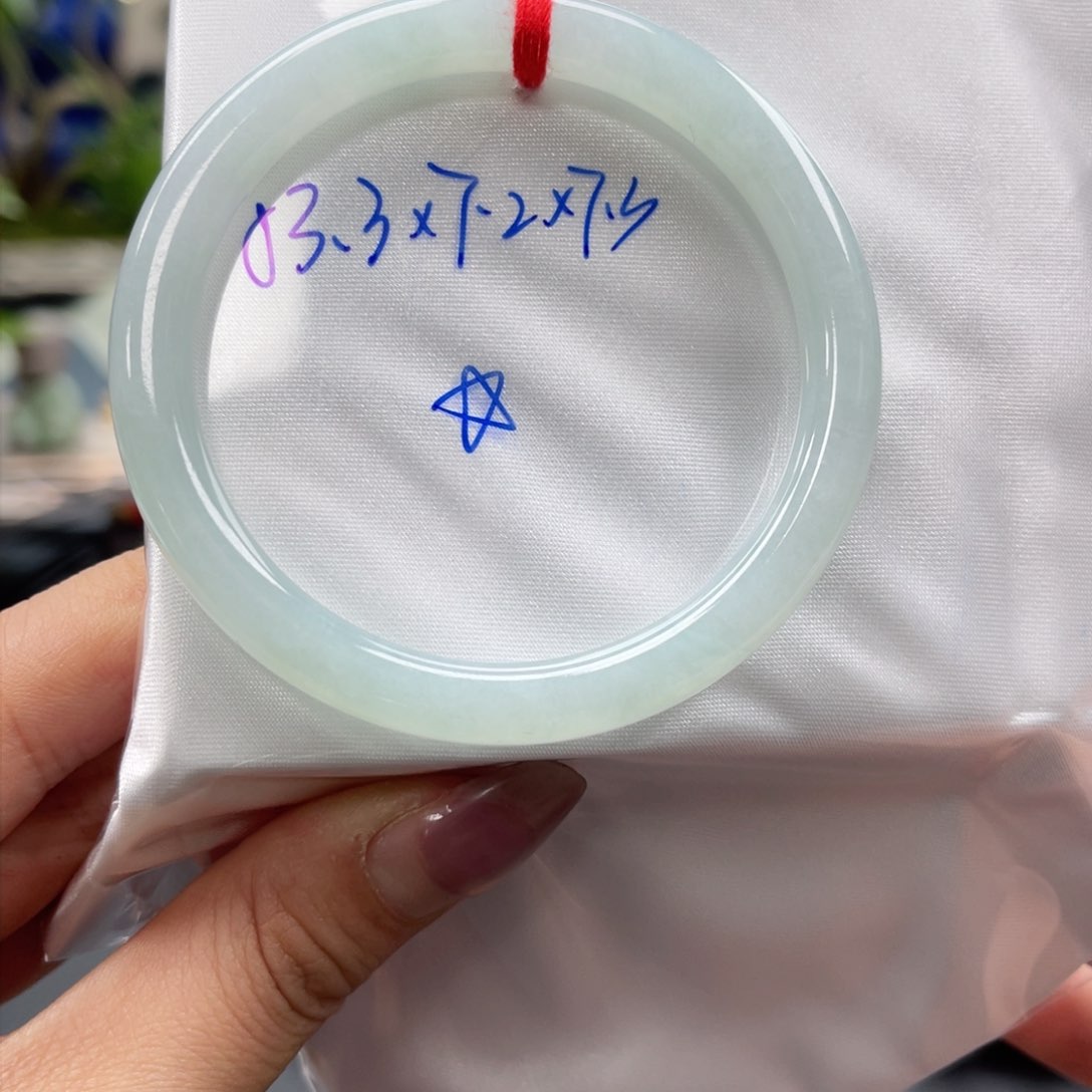 未镶嵌手镯翡翠翡翠