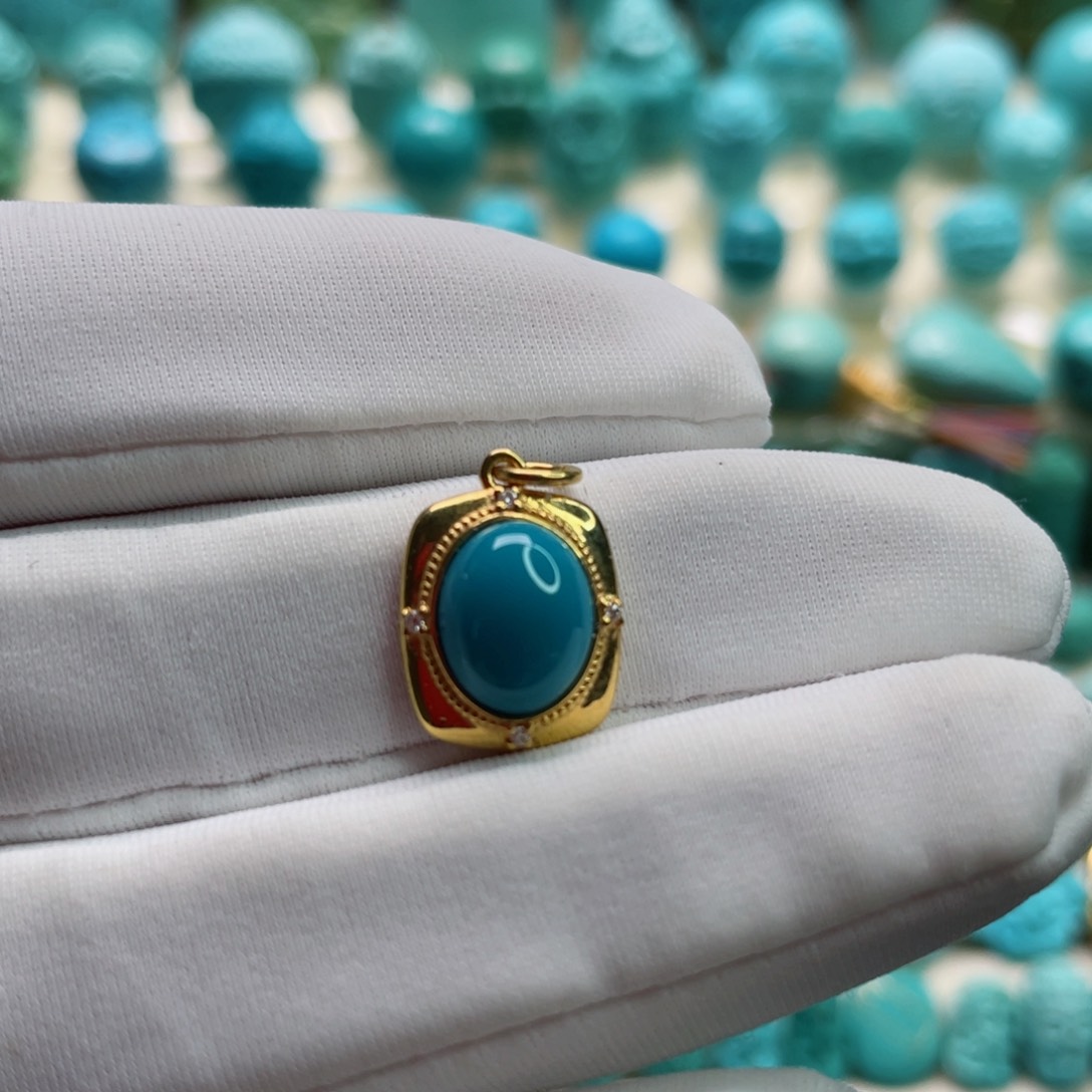 绿松石珠宝奇石18K金镶嵌