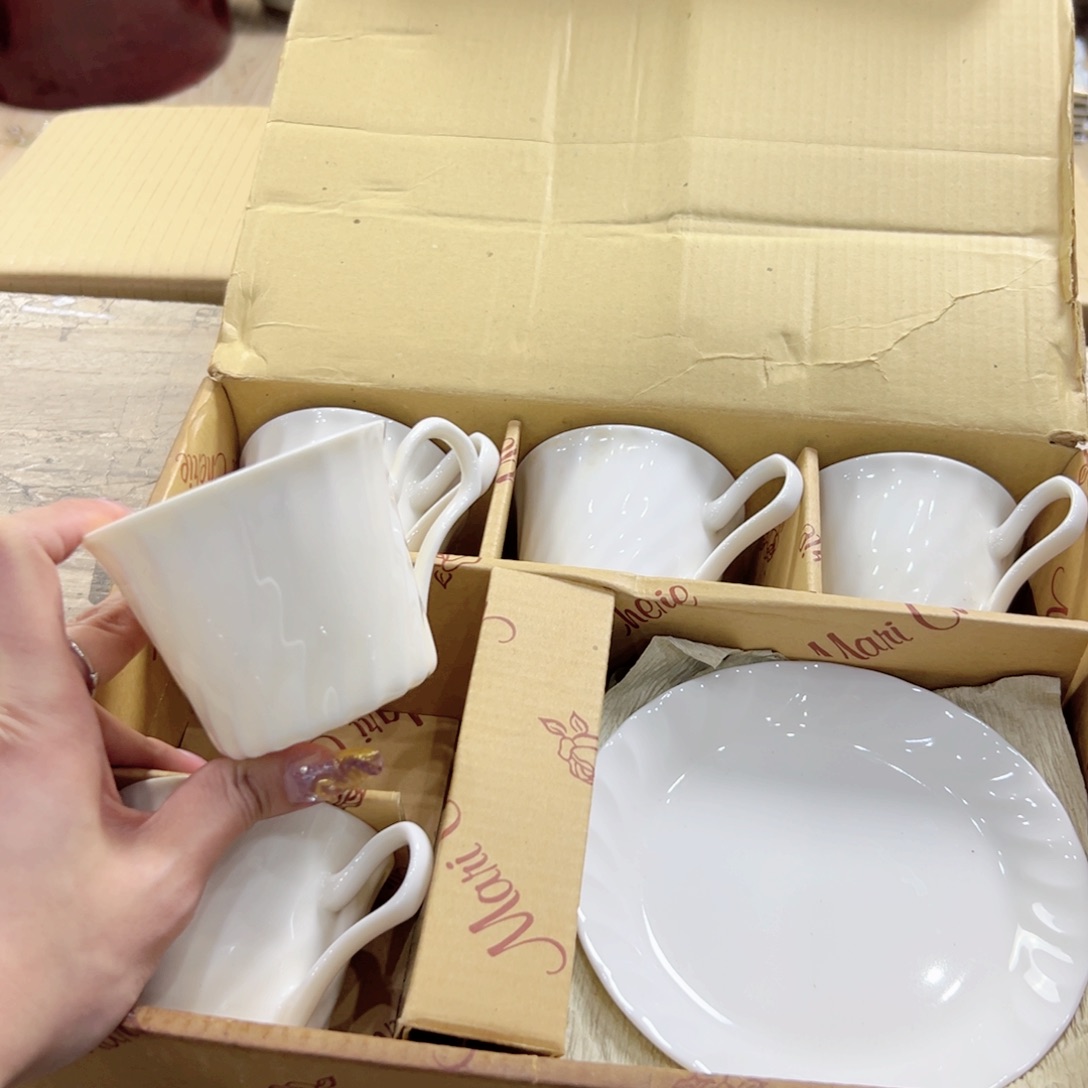 瓷片陶瓷和金属表面涂了