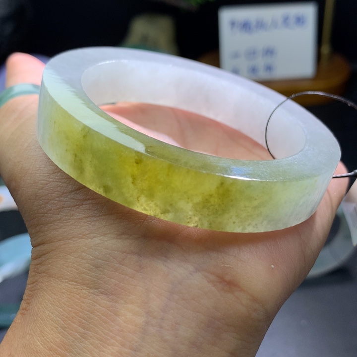 定制翡翠翡翠手镯未镶嵌
