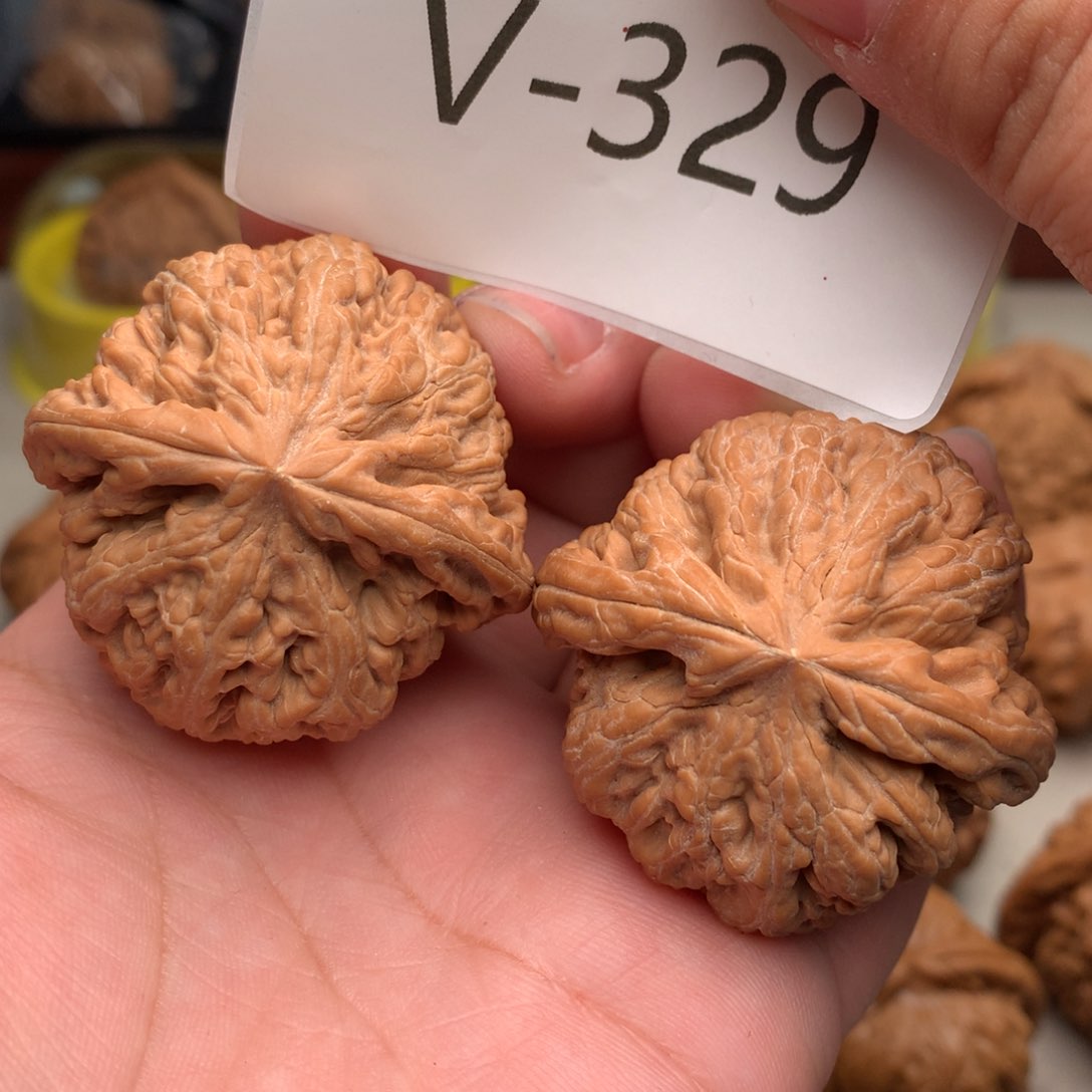 文玩核桃把件42球筋………….