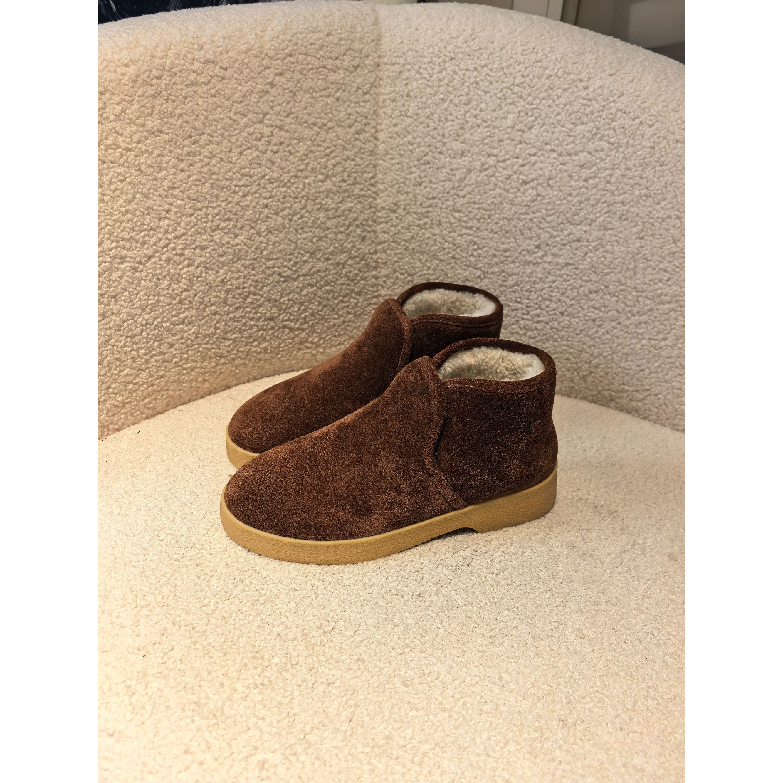 老王甄选 冬季加厚保暖简约短筒真皮女士雪地靴