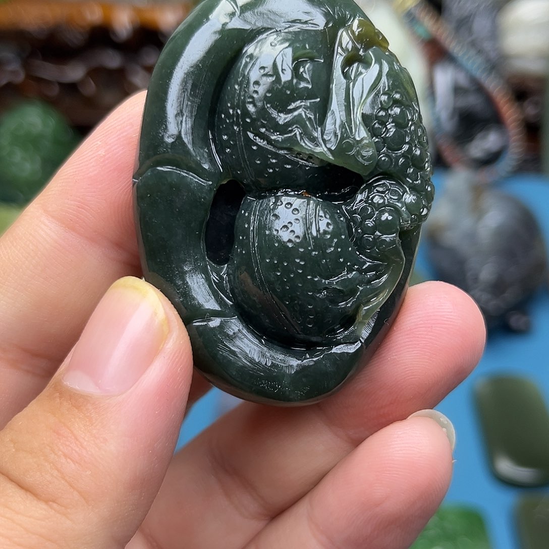 和田玉未镶嵌挂件