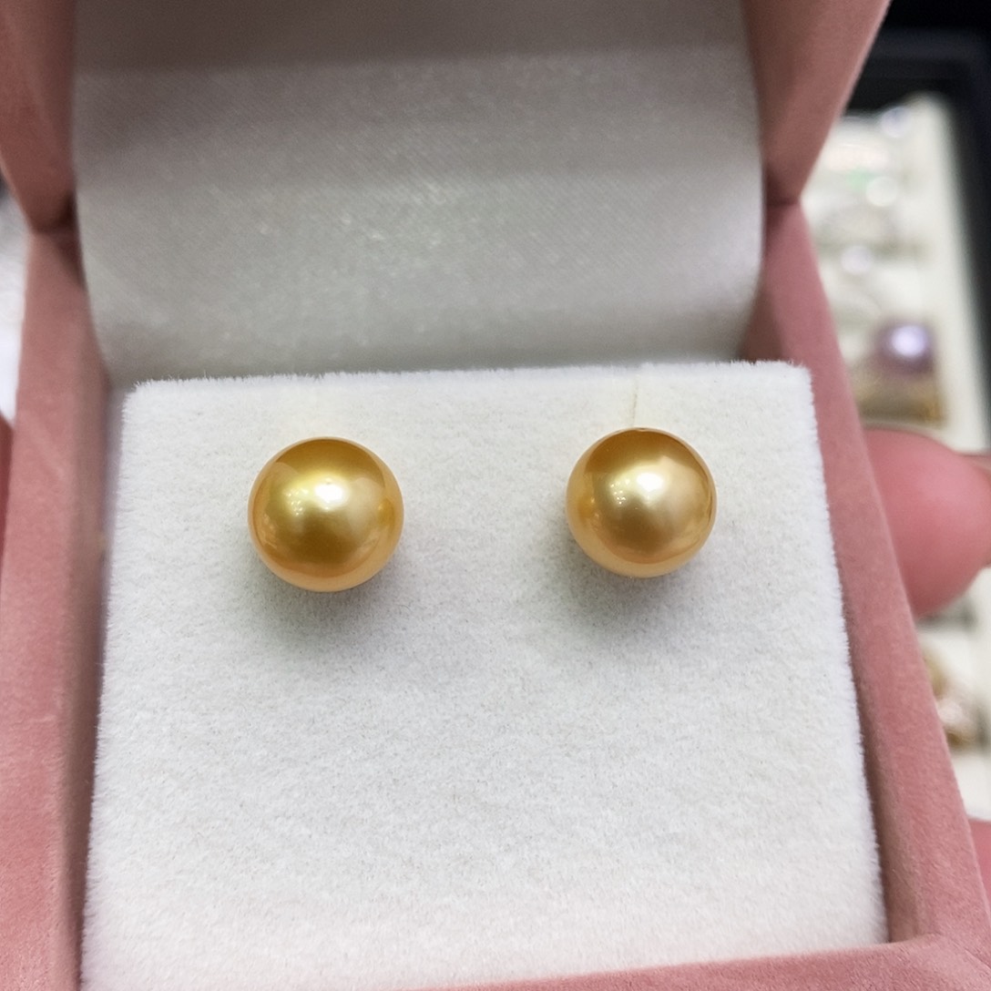 海水珍珠耳饰18K金镶嵌8-9mm