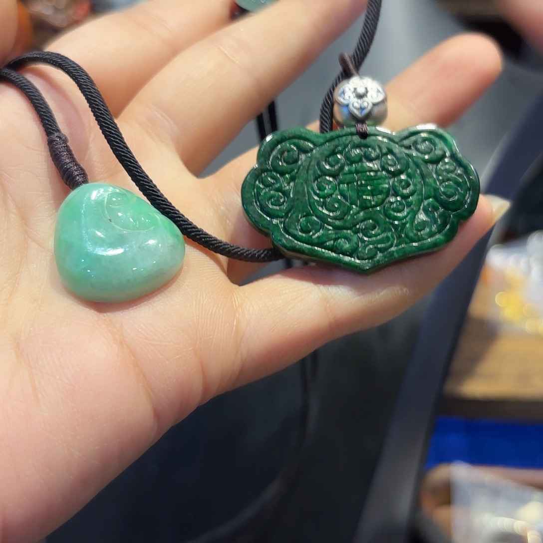 翡翠未镶嵌颈饰原创