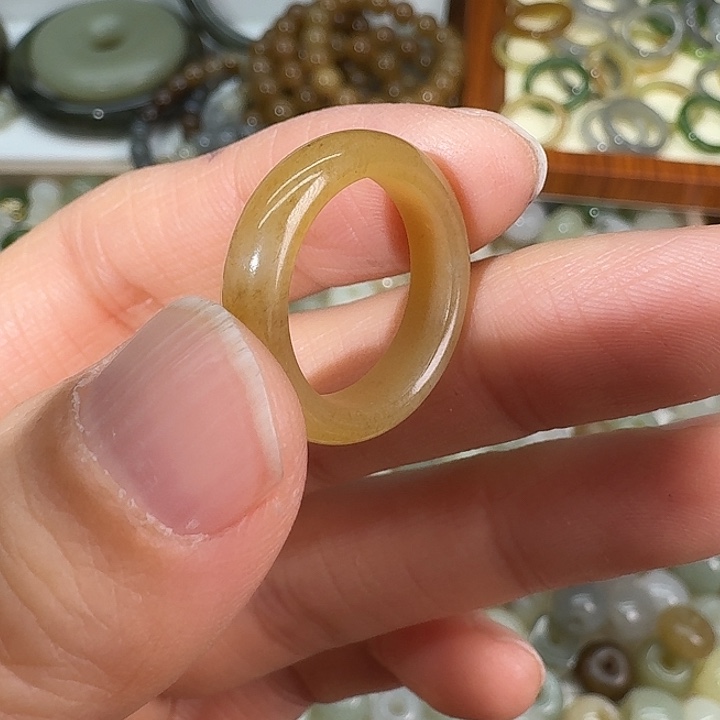 和田玉（糖玉）未镶嵌戒指16.5内径5