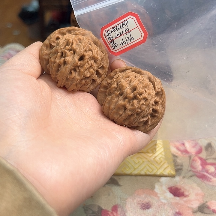 文玩核桃把件一代楼