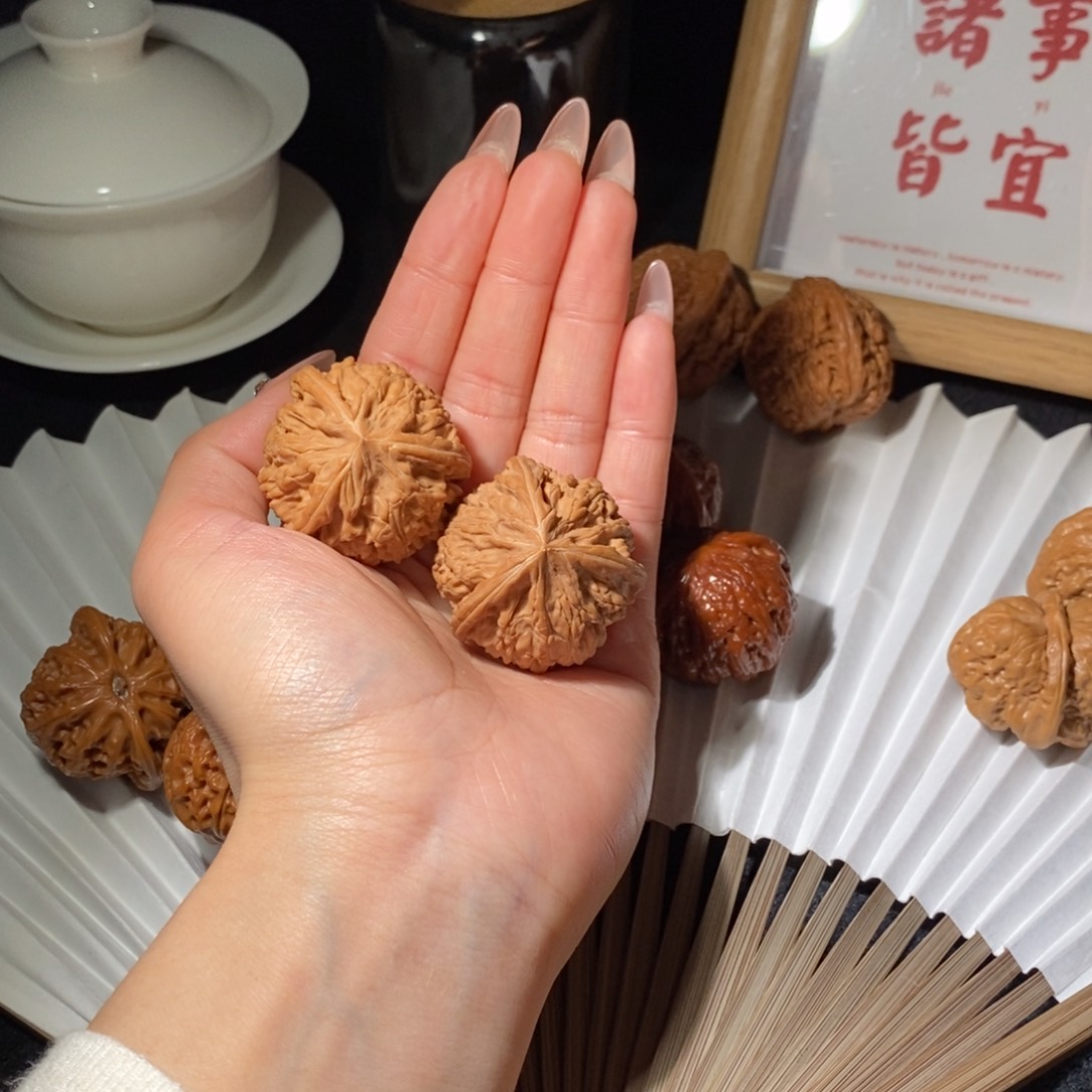 文玩核桃吊坠御龙奔37