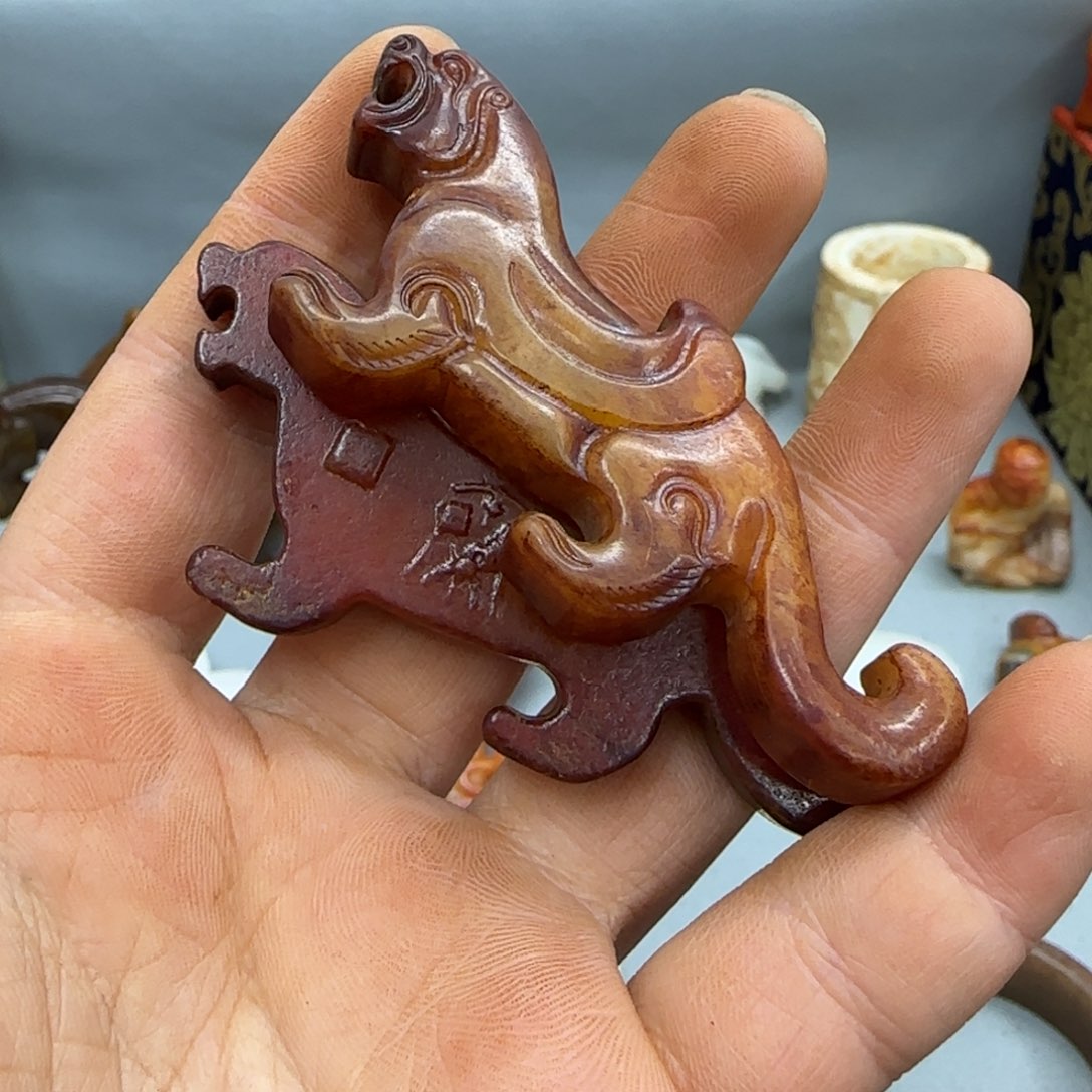 未镶嵌和田玉（糖玉）挂件一*