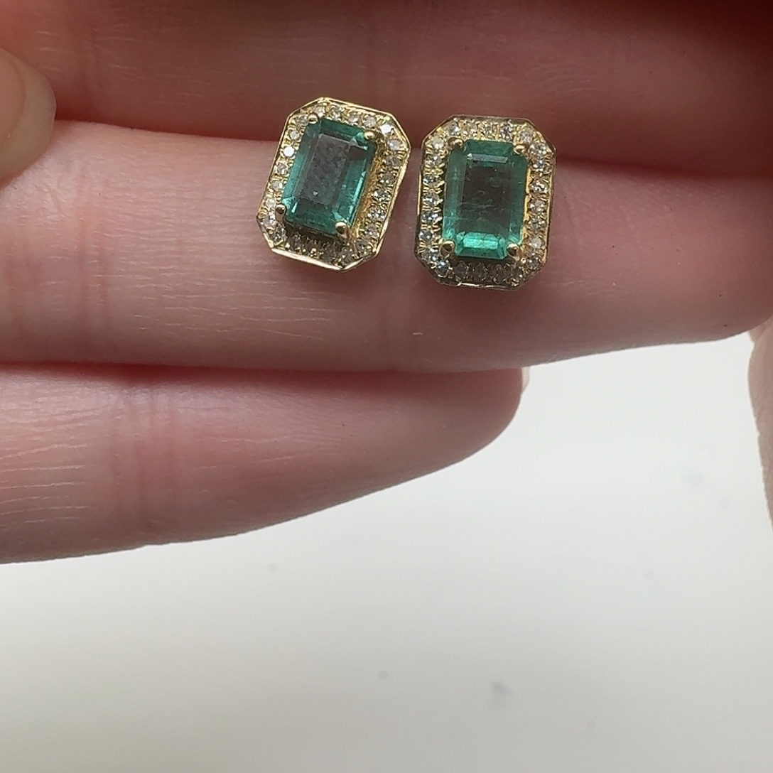 耳饰祖母绿18K金镶嵌