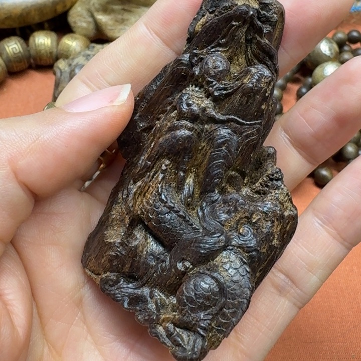 大叶紫檀（黑酸枝木类）