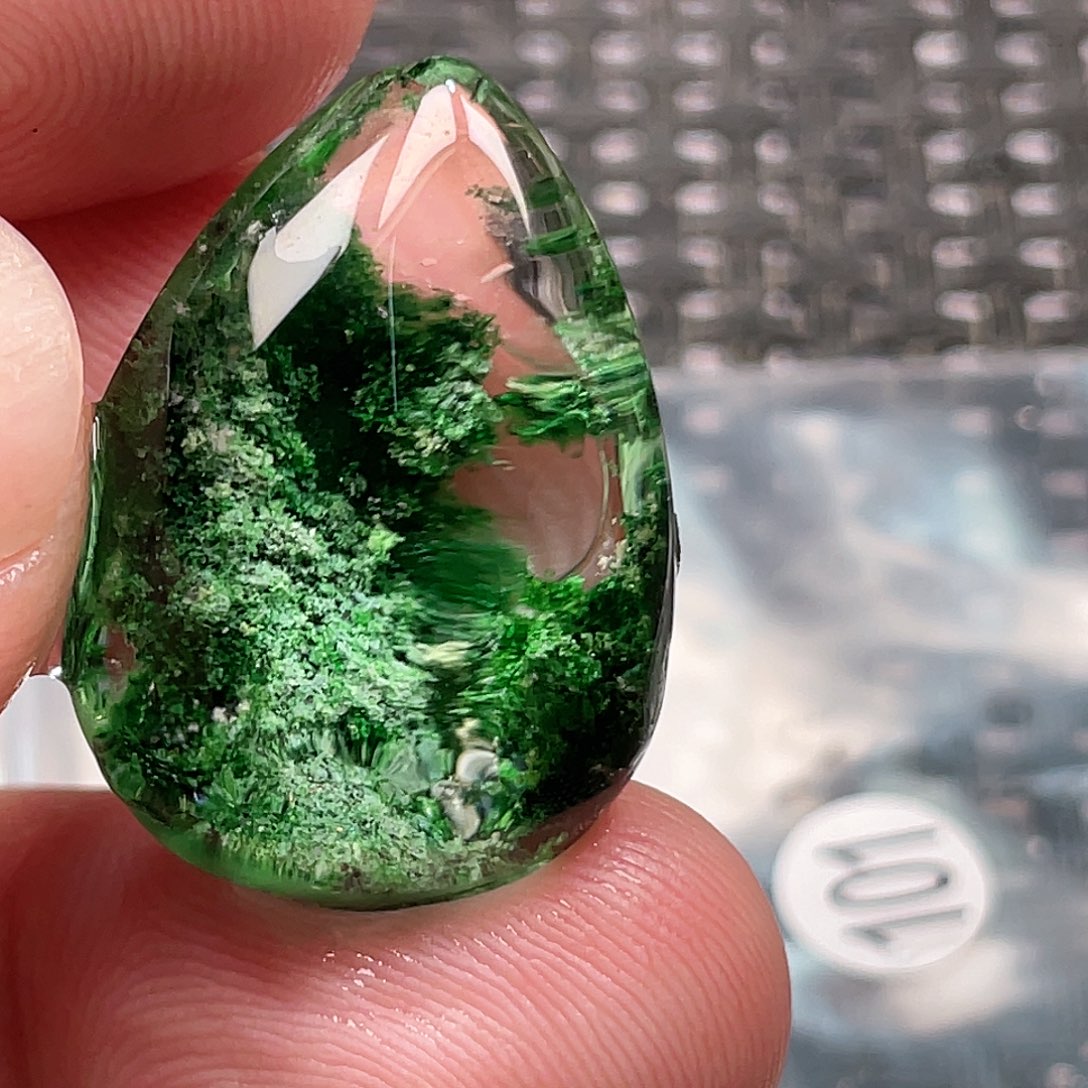 【闪购商品】颈饰未镶嵌水晶∵